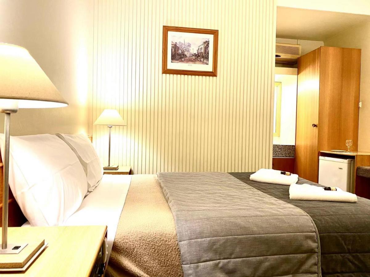 Gateway Motor Inn Narrandera Extérieur photo
