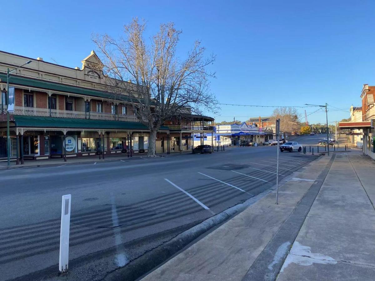 Gateway Motor Inn Narrandera Extérieur photo