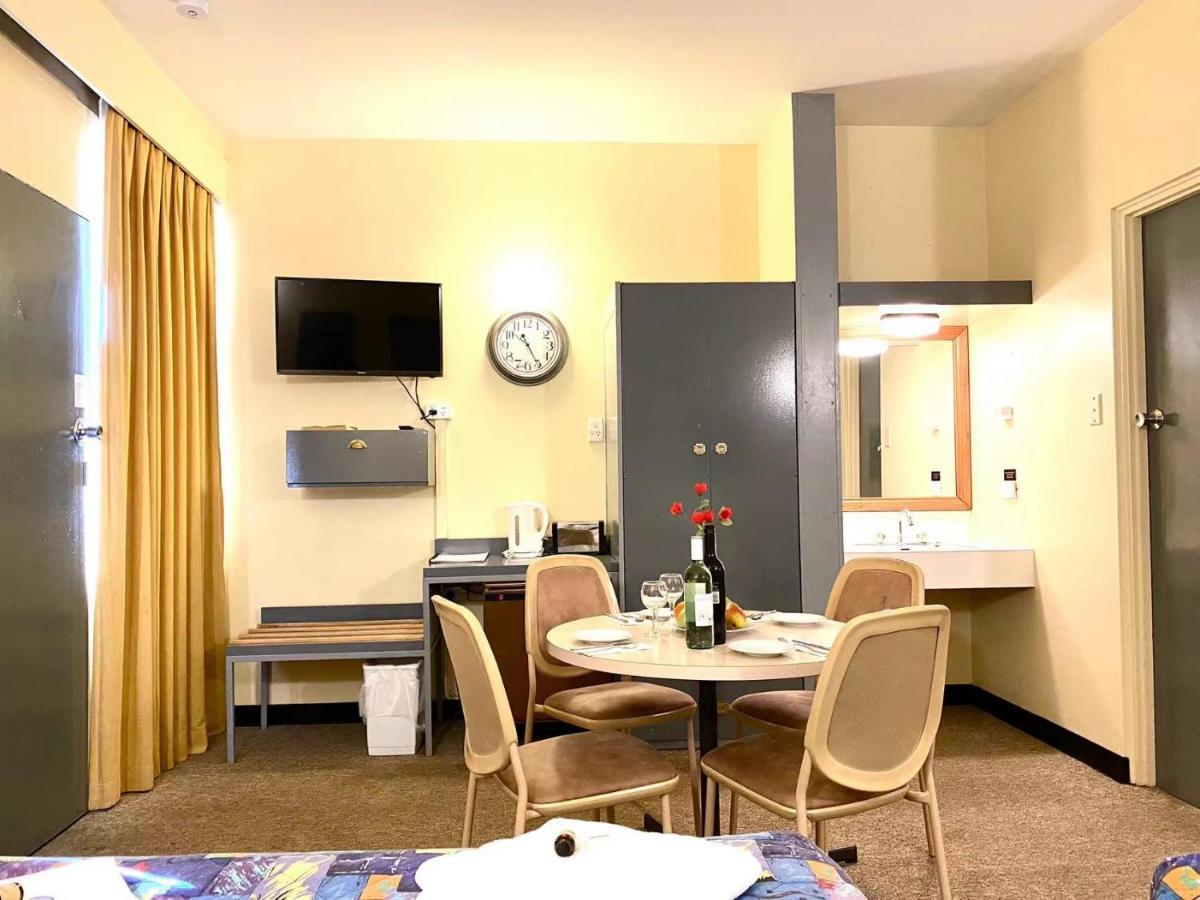 Gateway Motor Inn Narrandera Extérieur photo
